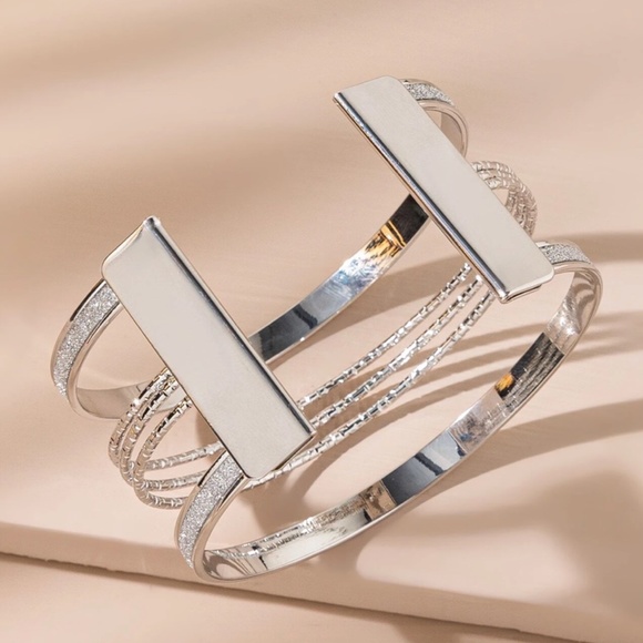 Bling Bling Cuff Bracelet White Gold Silver Grey Tone Embellished Glitter Shiny - Picture 2 of 3